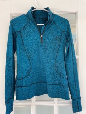 Lululemon pullover